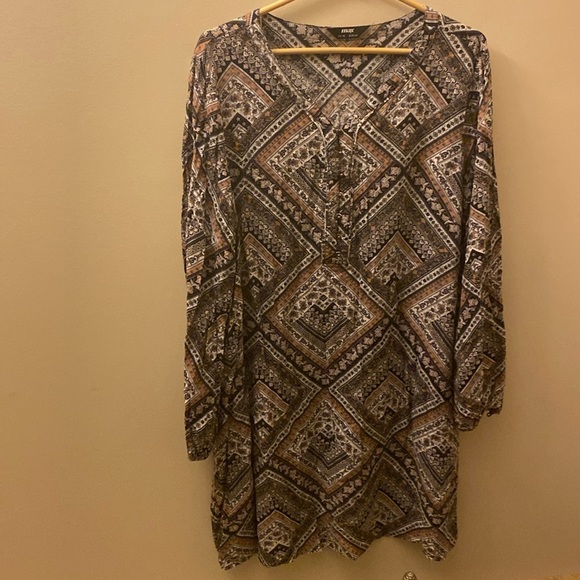 Max dress - Picture 1 of 4